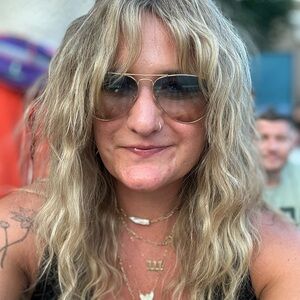 Meet your Posher, Christine